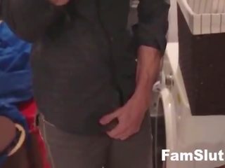 स्वमतत्यागी step-dad obsessed साथ daughters पॅंटीस | famslut.com