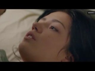 阿黛尔 exarchopoulos - 袒胸 性别 电影 场景 - eperdument (2016)