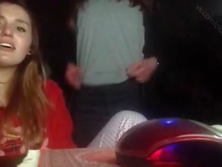 [periscope] two girls playing front kamera