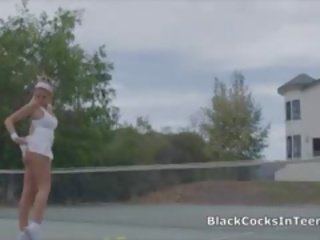 Bigtit bani bbc na tenis sąd