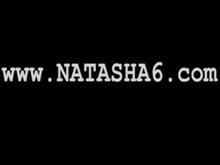 Natasha és alice segítségével strapon mert felnőtt videó