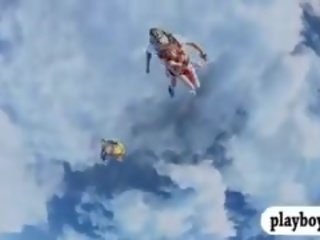 Badass बड़ा बूब्स लड़कियां skydiving नग्न और enjoyed यह