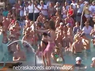 First-rate corpo concorso a piscina festa chiave ovest