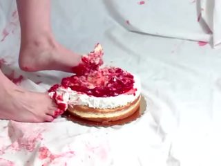 Strawberry kake crush