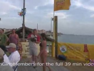 Normal spring pause bikini wettkampf drehungen in wild ausgeflippt erwachsene video film