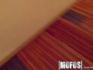 Mofos - swell albergo sporco film con gelsomino