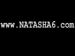 नताशा और ऐलिस का उपयोग करते हुए स्ट्रैपआन के लिए अडल्ट वीडियो