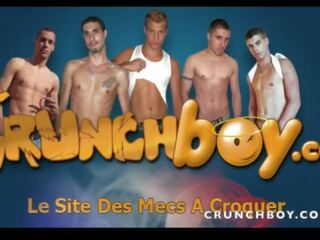 Дивовижна група x номінальний кліп банда вибух amator статтєві зв’язки без презерватива в париж для crunchboy
