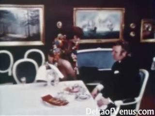 Vendimia x calificación película 1960s - peluda full-blown morena - mesa para tres