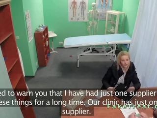 Dr. fucks blond sales naine sisse an kontoris