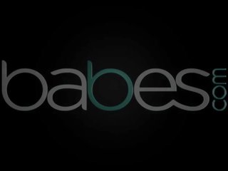 Babes - μπανιστηριτζής σπίτι μέρος 4 featuring avi αγάπη νομοσχέδιο bailey