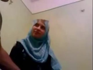 Amatør dubai lidenskapelig hijab damsel knullet ved hjem - desiscandal.xyz