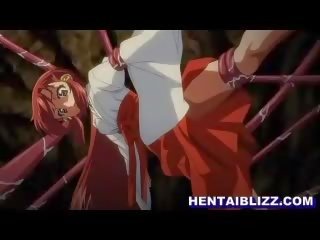 Berpayu dara besar hentai brutally menggerudi oleh tentacles raksasa